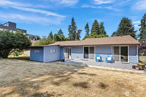 18042 10th Avenue NE Shoreline WA 98155