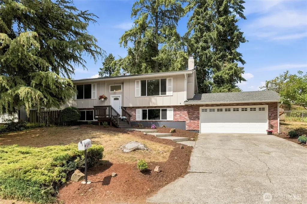 7910 Husky Way SE Lacey WA 98503