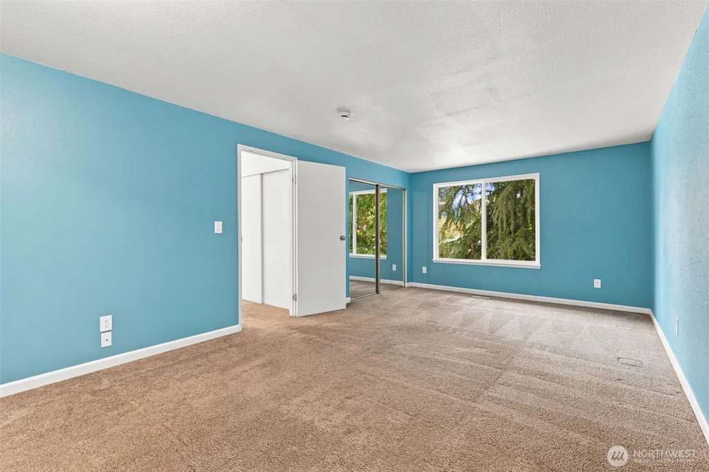 7910 Husky Way SE Lacey WA 98503