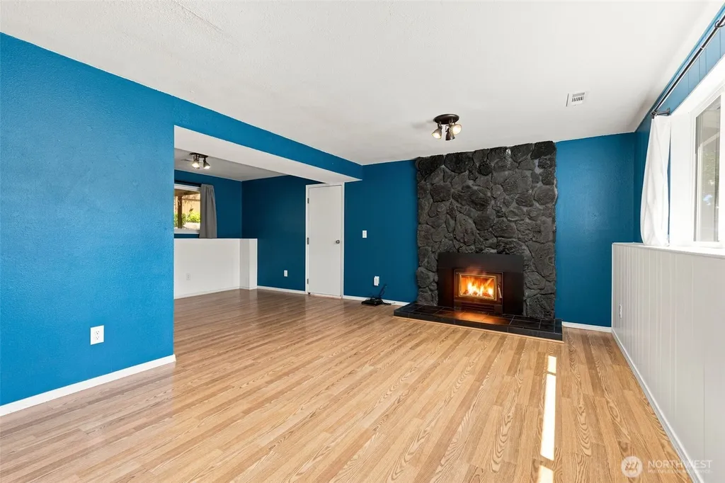 7910 Husky Way SE Lacey WA 98503