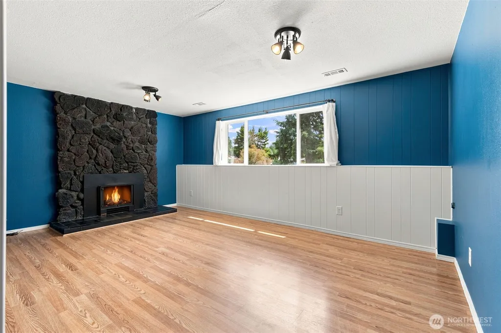 7910 Husky Way SE Lacey WA 98503