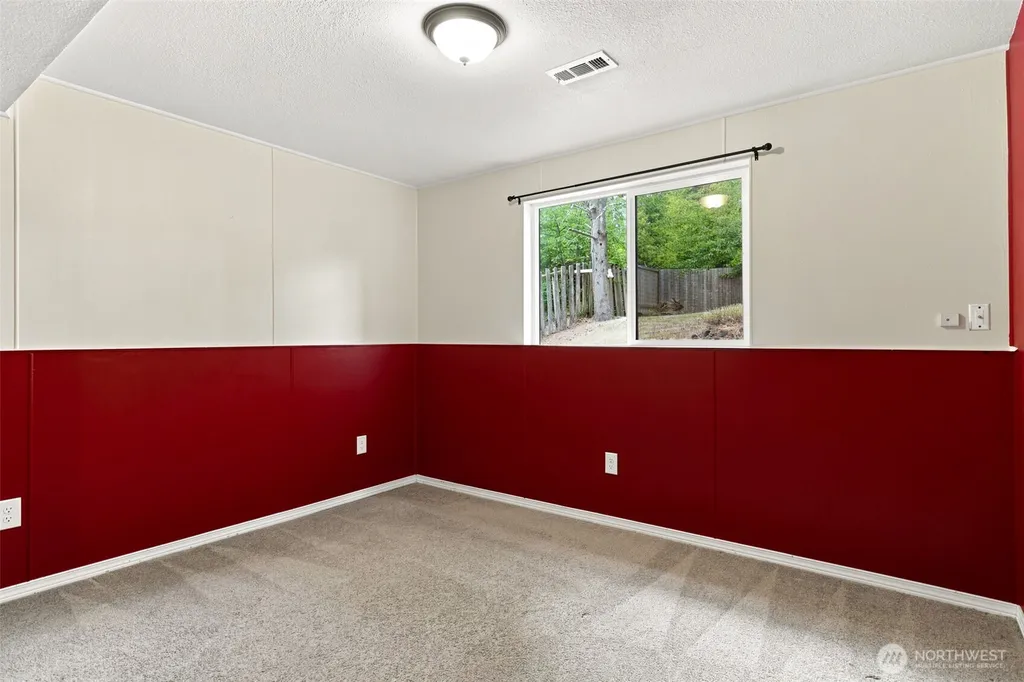 7910 Husky Way SE Lacey WA 98503