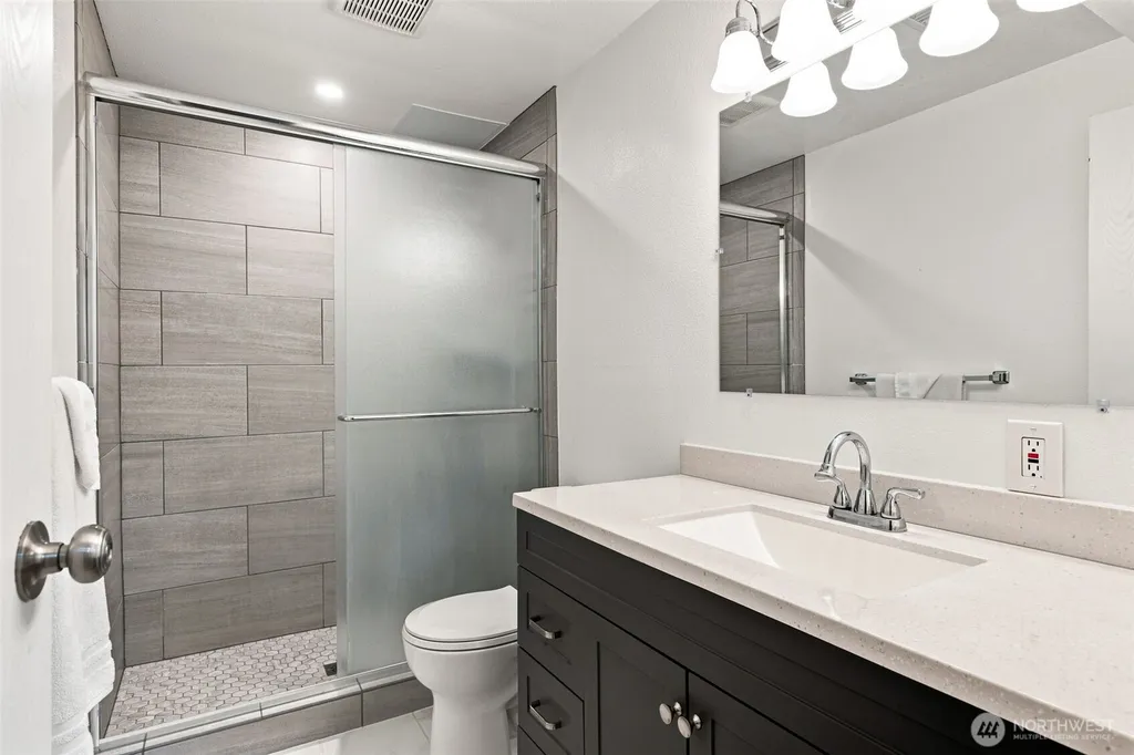 7910 Husky Way SE Lacey WA 98503