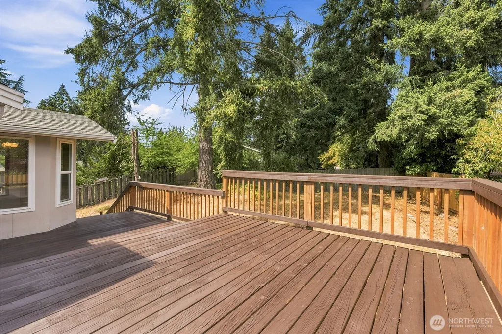 7910 Husky Way SE Lacey WA 98503
