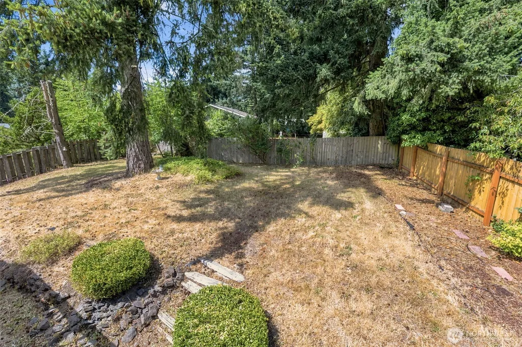 7910 Husky Way SE Lacey WA 98503