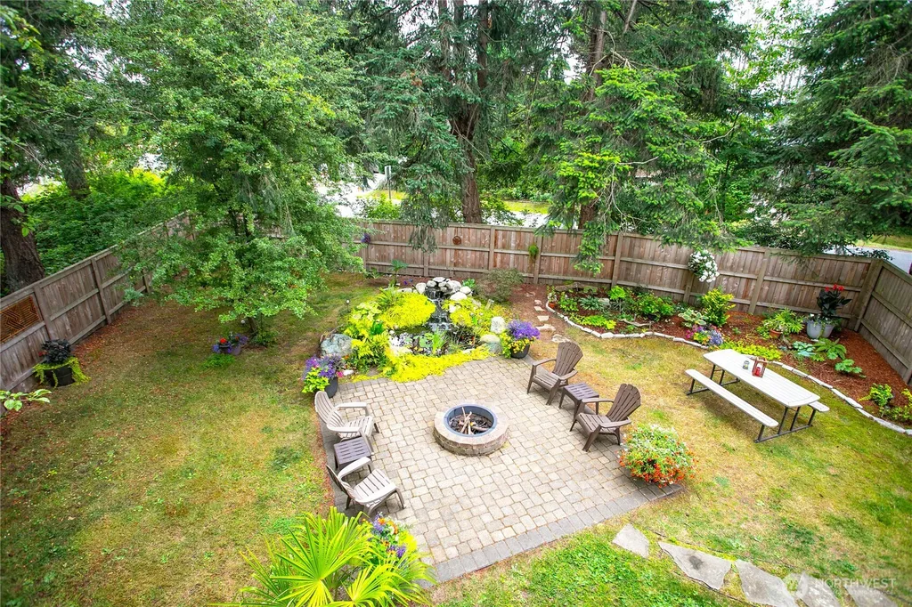 1204 Hughes Avenue Blaine WA 98230