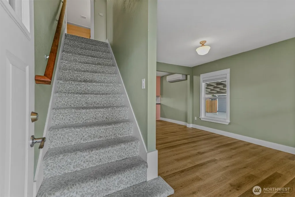 1044 Park Street Woodland WA 98674
