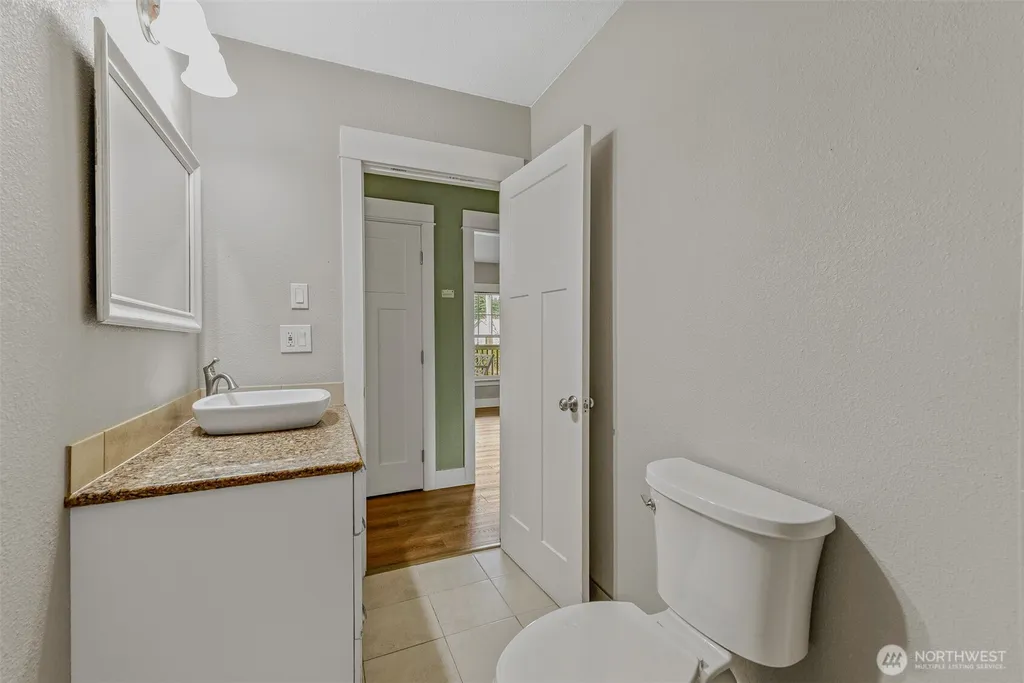 1044 Park Street Woodland WA 98674