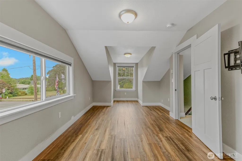 1044 Park Street Woodland WA 98674