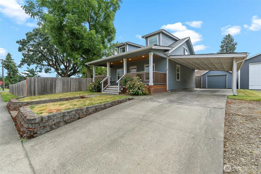 1044 Park Street Woodland WA 98674