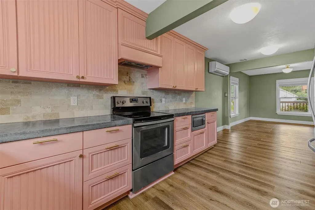 1044 Park Street Woodland WA 98674