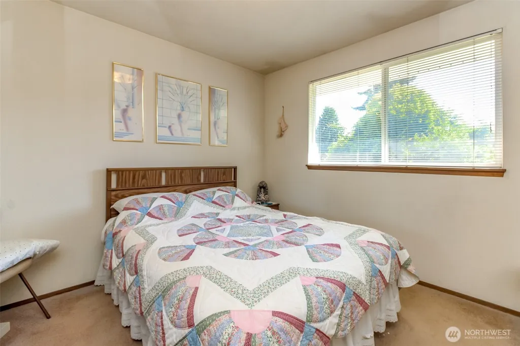 31244 9th Avenue S Federal Way WA 98003
