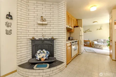 31244 9th Avenue S Federal Way WA 98003