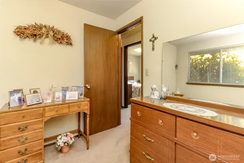 31244 9th Avenue S Federal Way WA 98003