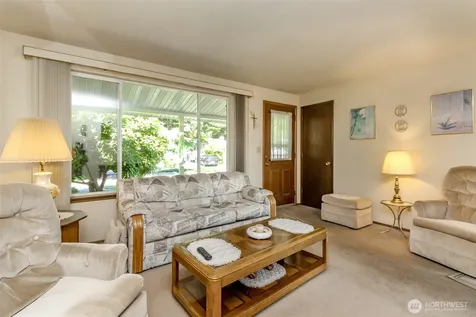 31244 9th Avenue S Federal Way WA 98003