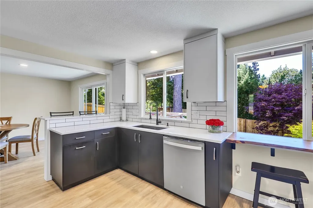 12721 NE 79th Court Kirkland WA 98034