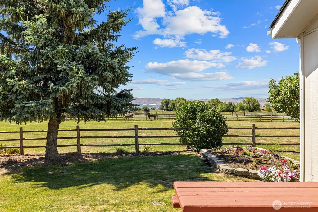 3510 Lyons Road Ellensburg WA 98926
