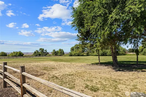 3510 Lyons Road Ellensburg WA 98926