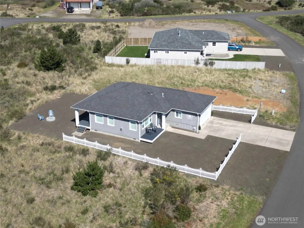 1439 Diamond Head Avenue SW Ocean Shores WA 98569