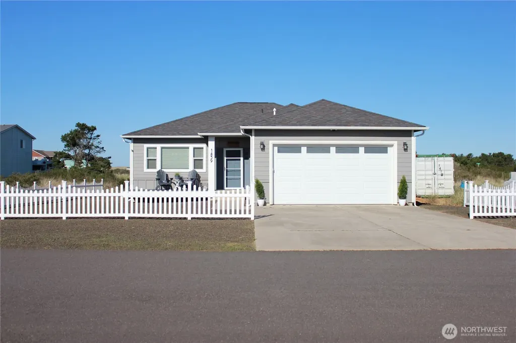 1439 Diamond Head Avenue SW Ocean Shores WA 98569