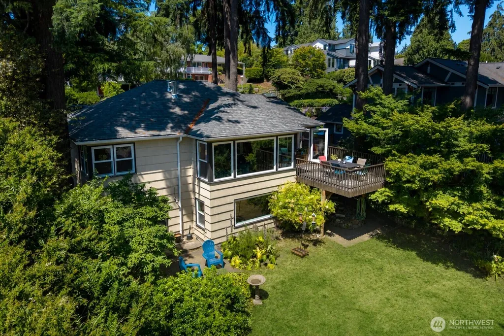 6626 57th Avenue NE Seattle WA 98115