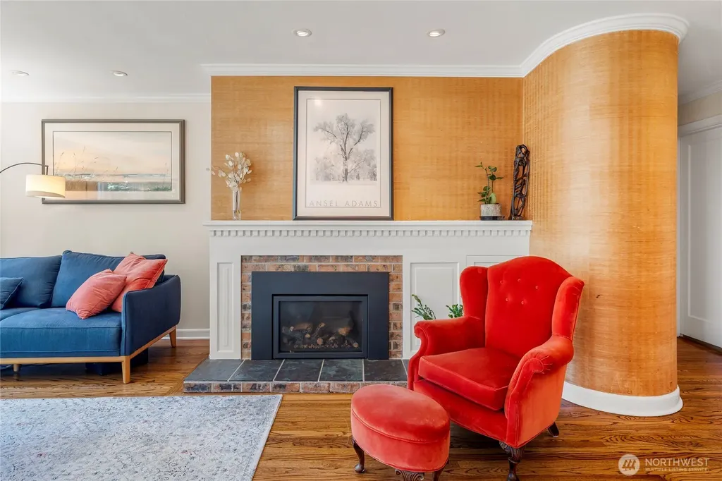 6626 57th Avenue NE Seattle WA 98115