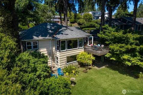 6626 57th Avenue NE Seattle WA 98115