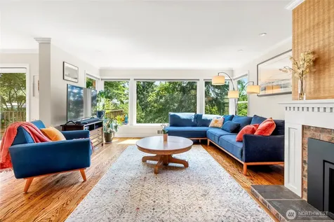 6626 57th Avenue NE Seattle WA 98115