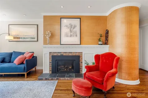 6626 57th Avenue NE Seattle WA 98115
