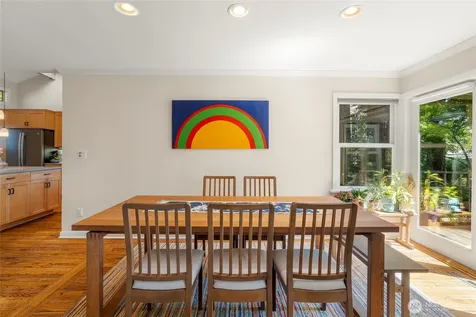 6626 57th Avenue NE Seattle WA 98115