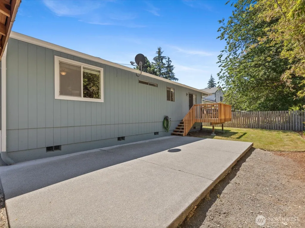 26828 NE Bird Street Duvall WA 98019