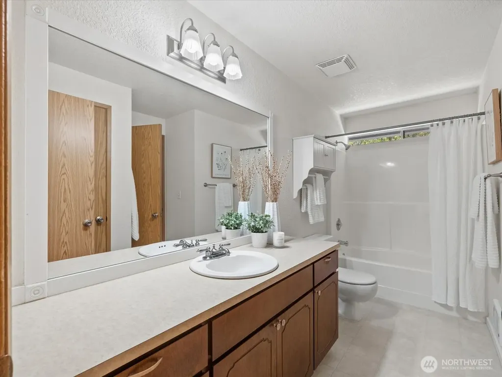 26828 NE Bird Street Duvall WA 98019