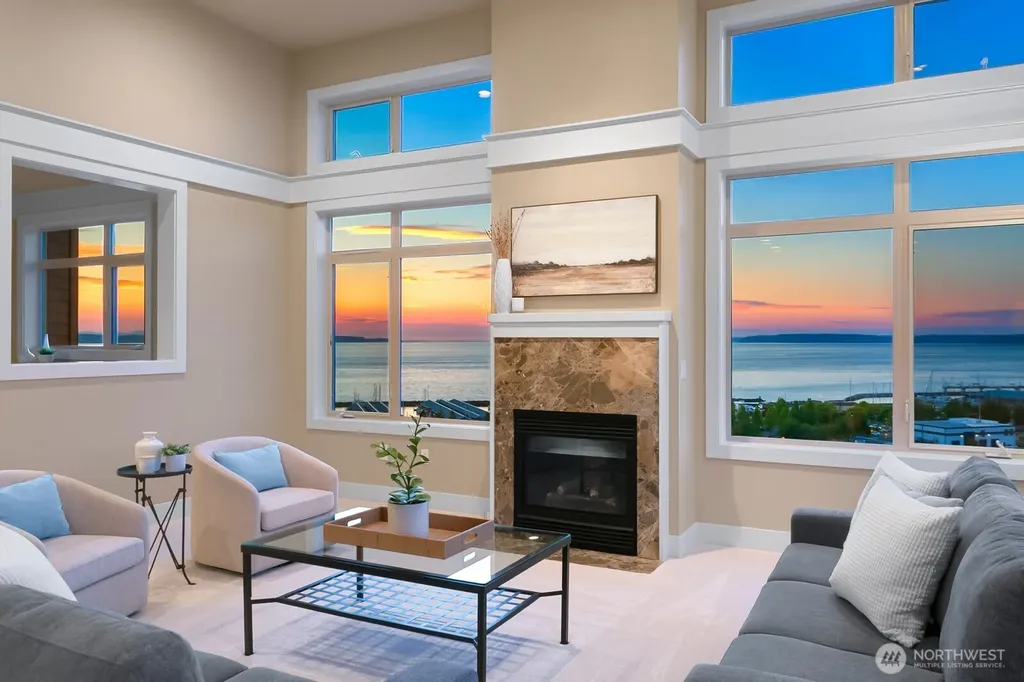 55 Pine Street Edmonds WA 98020
