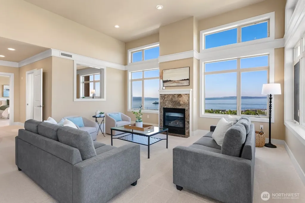 55 Pine Street Edmonds WA 98020
