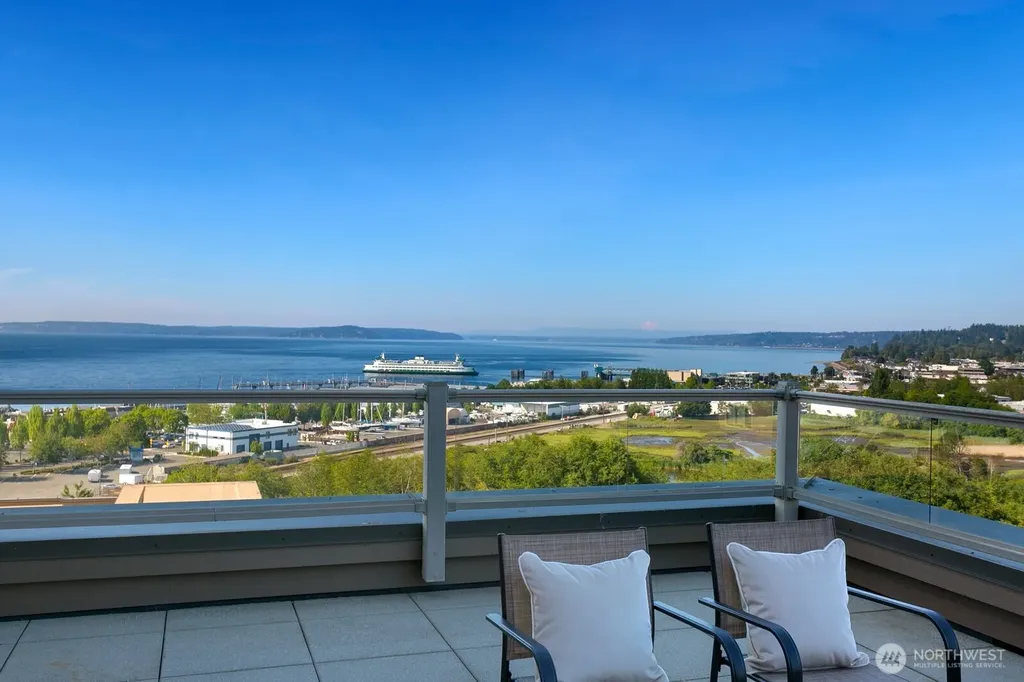 55 Pine Street Edmonds WA 98020