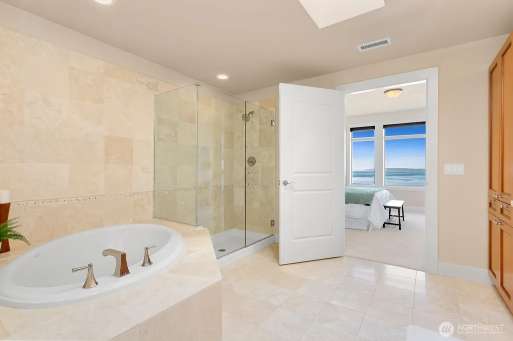 55 Pine Street Edmonds WA 98020