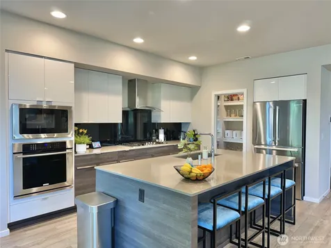 2126 100th Dr SE Lake Stevens WA 98258