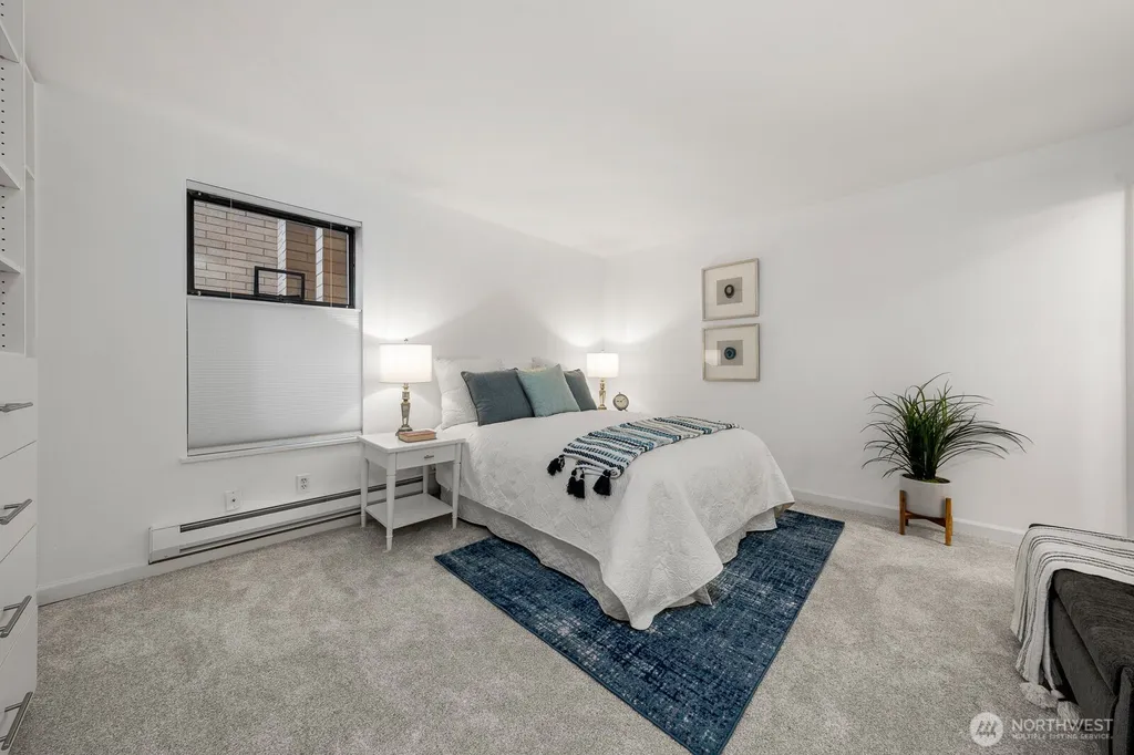 912 3rd Avenue W Seattle WA 98119