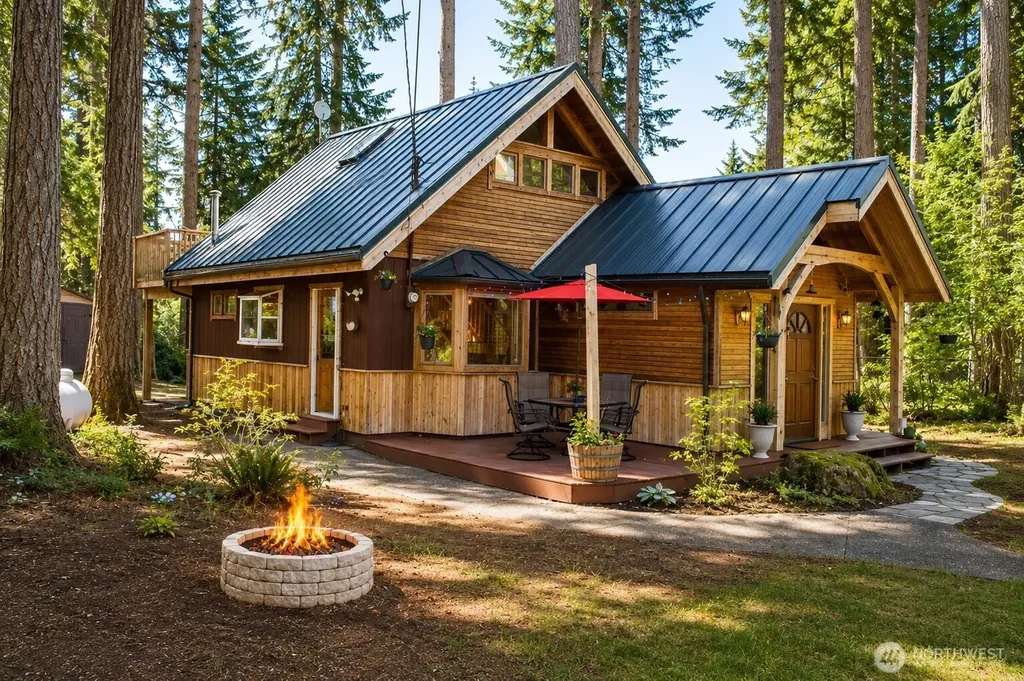19112 SW 19th Street Lakebay WA 98349