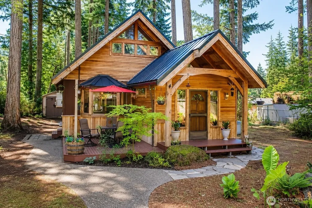 19112 SW 19th Street Lakebay WA 98349