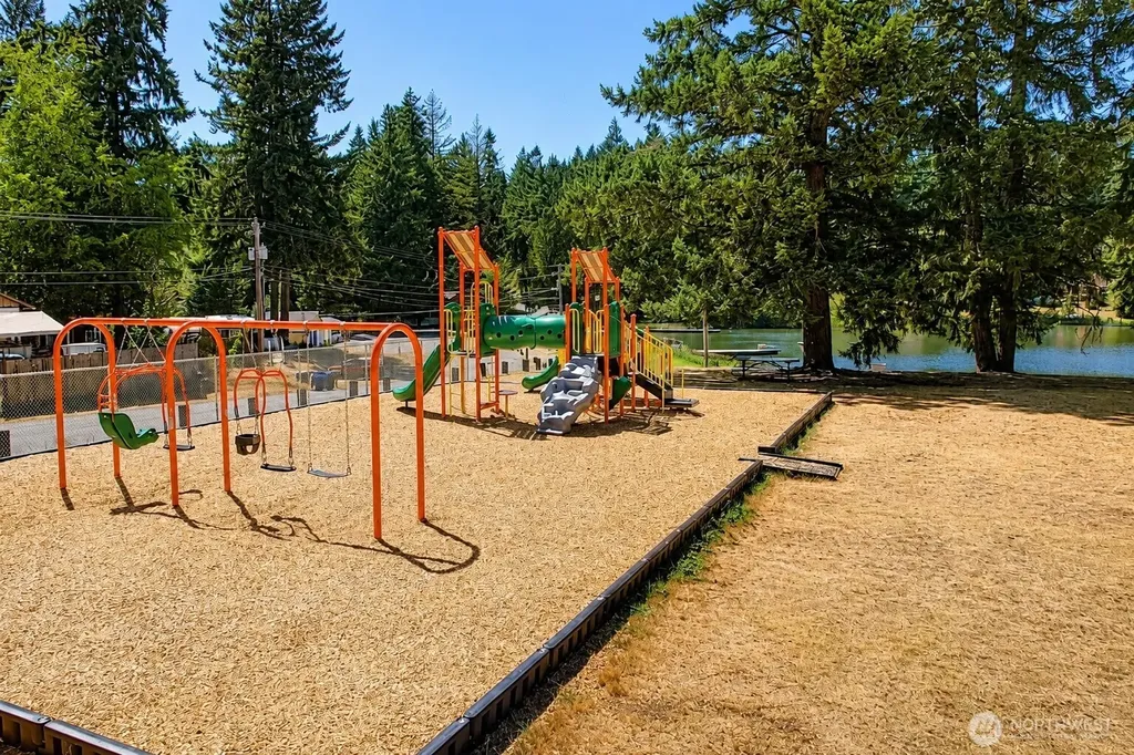 19112 SW 19th Street Lakebay WA 98349