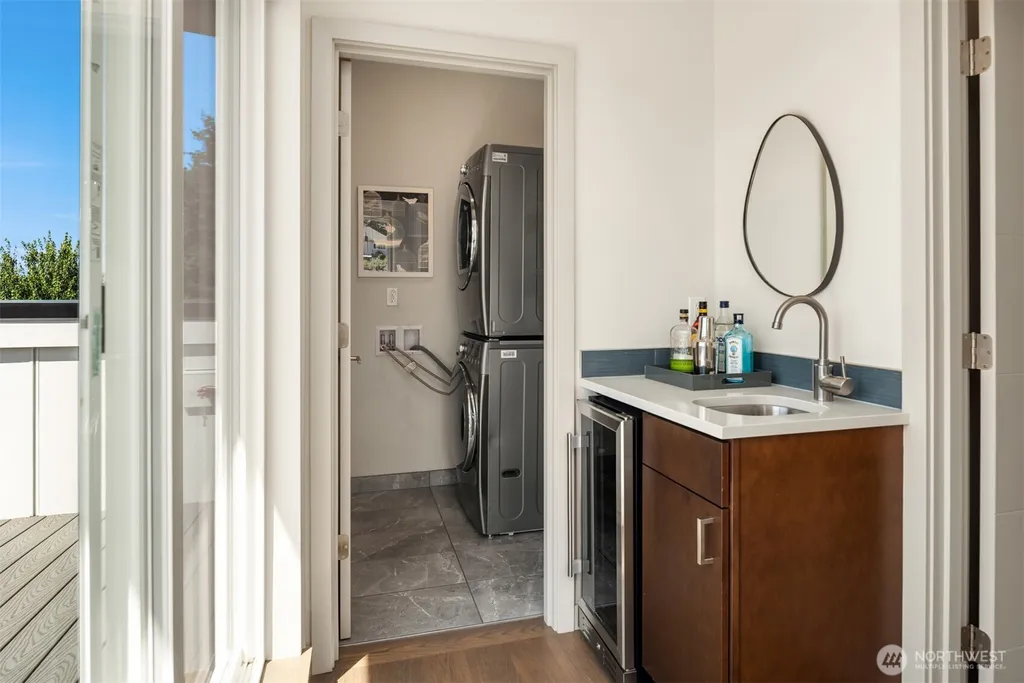 8509 Burke Avenue N Seattle WA 98103