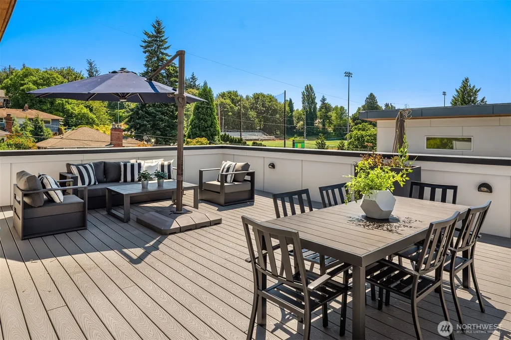 8509 Burke Avenue N Seattle WA 98103