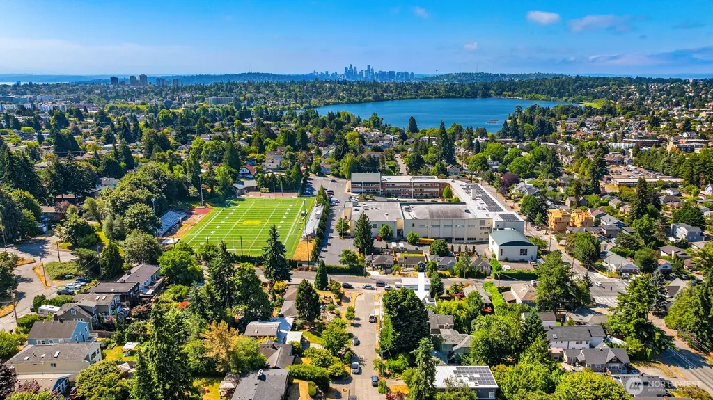 8509 Burke Avenue N Seattle WA 98103