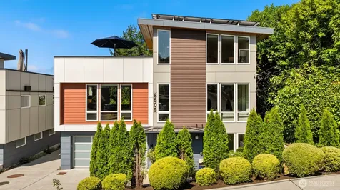 8509 Burke Avenue N Seattle WA 98103