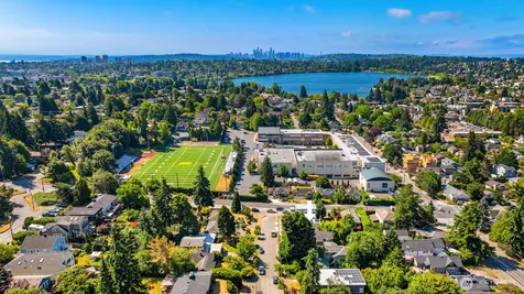8509 Burke Avenue N Seattle WA 98103