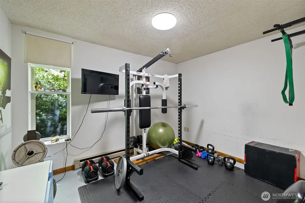 3068 169th Avenue NE Bellevue WA 98008
