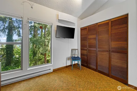 3068 169th Avenue NE Bellevue WA 98008