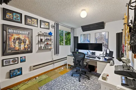 3068 169th Avenue NE Bellevue WA 98008