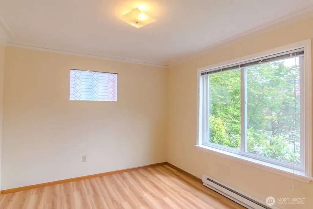 9017 5th Avenue NE Seattle WA 98115